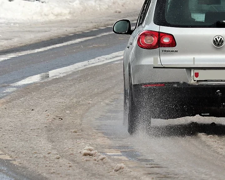 SAUBER DURCH DEN WINTER